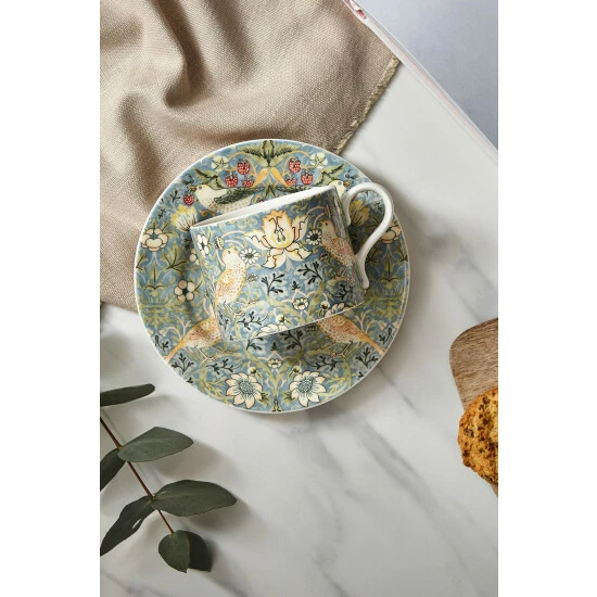 unnamed-file-394.jpg Morris & Co. Blue Strawberry Thief Mug -Morris & Co shop unnamed file 394