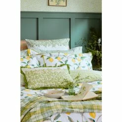 Morris & Co Green Lemon Tree/Willow Bough Throw -Morris & Co shop unnamed file 477