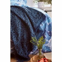 Morris & Co Blue Acanthus/Pimpernel Throw